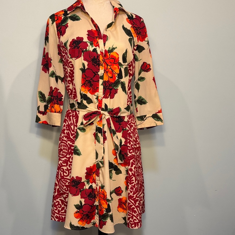 Isaac Mizrahi Live fall floral button dress with tie Size  S
